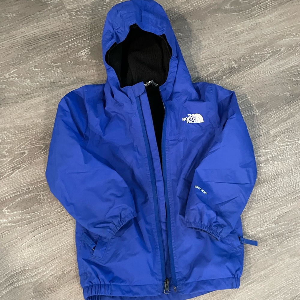 Selling as bundle size 4T two north face jackets